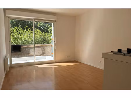 location appartement  23.37 m² t-1 à ploumagoar  430 €