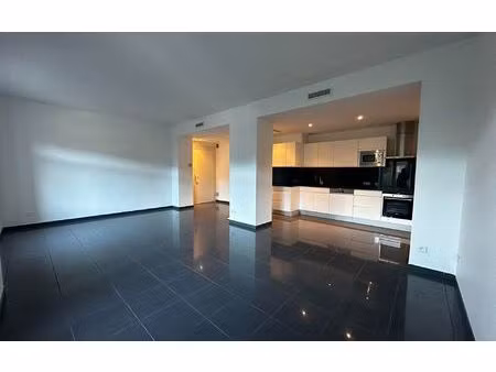 location appartement  m² t-4 à vals-les-bains  757 €
