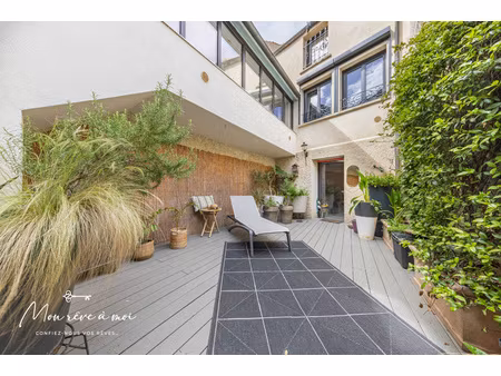 maison lumineuse et en parfait état de 137m2 avec cour intér