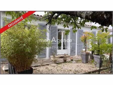 luçon  joli plain-pied proche des commodités au calme avec jardin et garage.