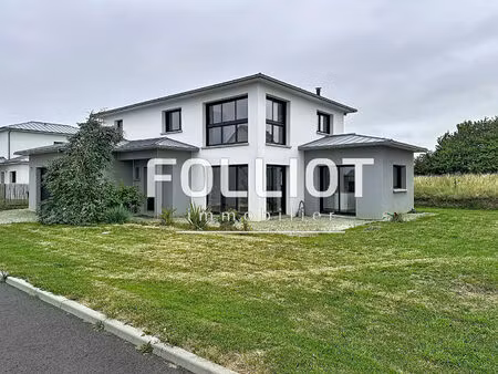 maison spacieuse 7 pièces à vendre à saint pair sur mer - réf 146391