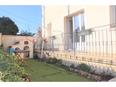 comme une maison ! 155 m² avec cour privative  cave et parking