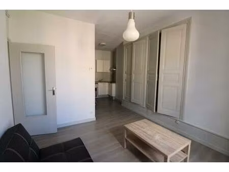 4 place du theron - f2 meublé- ideal etudiant