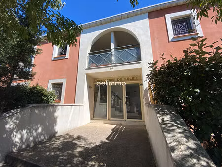 pelissanne - appartement recent t3 + terrasse + places de parking - 66 58m2