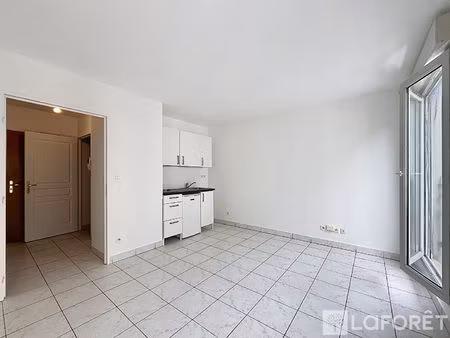 joli studio rénové avec garage