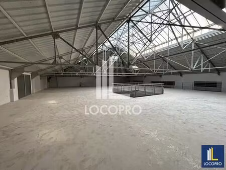 vente commerce cannes 06400 2000m²