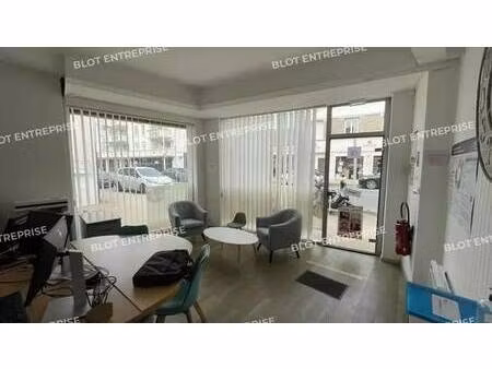 vente commerce la baule escoublac 44500 100m²