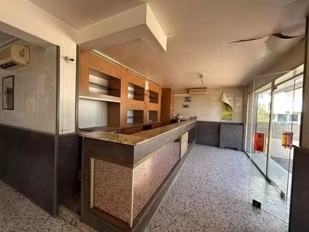 vente commerce saint raphael 83700 90m²