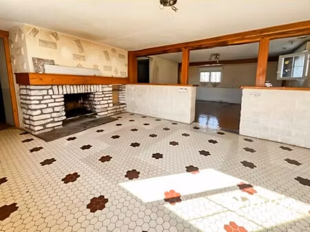 maison 3 pièces à rénover avec jardin de 950m²