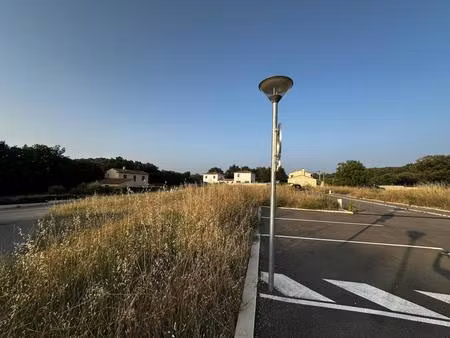 terrain de 440m2 avec permis purgé