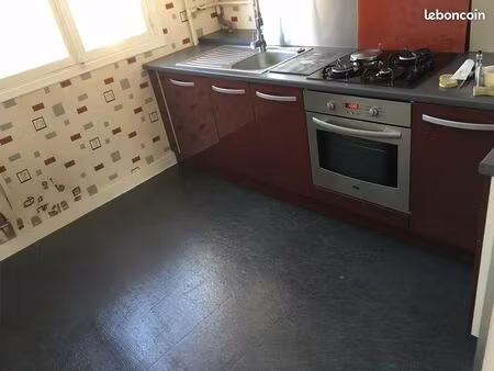grand t2 51 m² – vue puy de dôme – ascenseur – parking – cave – chauffage + eau inclus