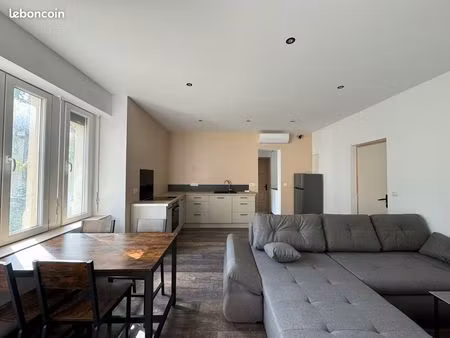 beau 2 pièces meublé dans un immeuble atypique au calme – lumineux et tout équipé – mulhou