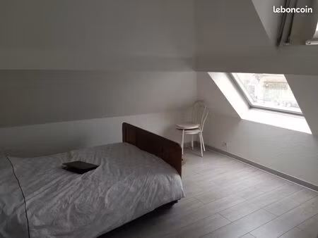 location studio meublé