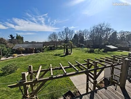 maison 5 pièces 207 m²