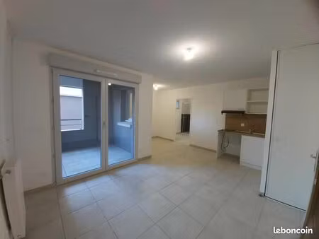 studio 1 pièce 26 m²