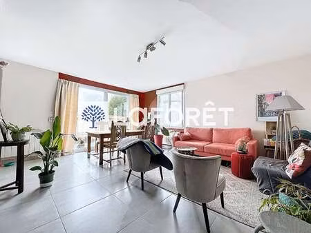 location appartement 2 pièces à bressuire (79300) : à louer 2 pièces / 54m² bressuire
