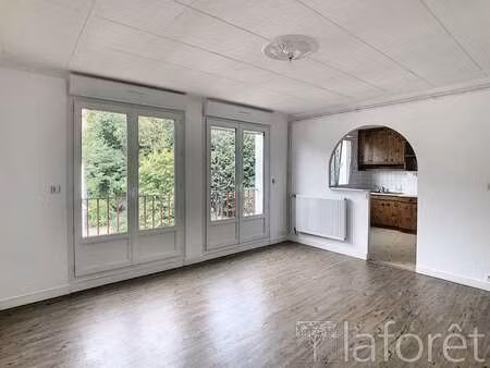 location appartement 3 pièces à quimper (29000) : à louer 3 pièces / 73m² quimper