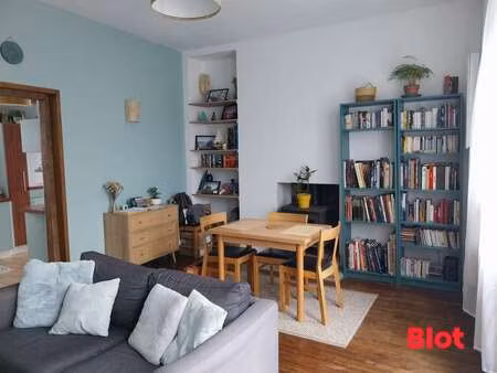 vente maison à saint-étienne-en-coglès (35460) : à vendre / 76m² saint-étienne-en-coglès