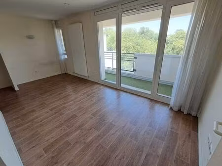 boussy saint-antoine t2 44.52m²