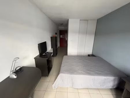 studio meublé en face de l'hopital