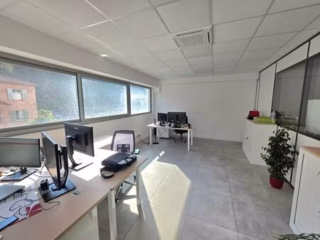 location bureaux 216 m²