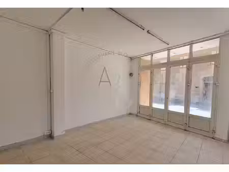 cogolin - location annuelle local professionnel 46m²