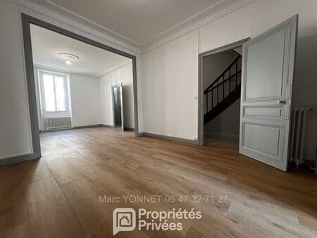 maison de ville 135 m² 9 pièces à angoulême