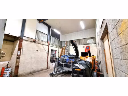 local / entrepot 660m² terrain ( local 469m²) houilles