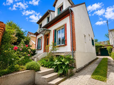 vente maison 5 pièces  110.00m²  nanterre