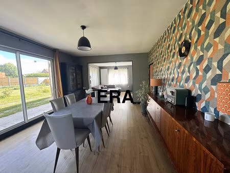 pavillon de plain pied de 150 m2 / 4 chambres / garage / jardin
