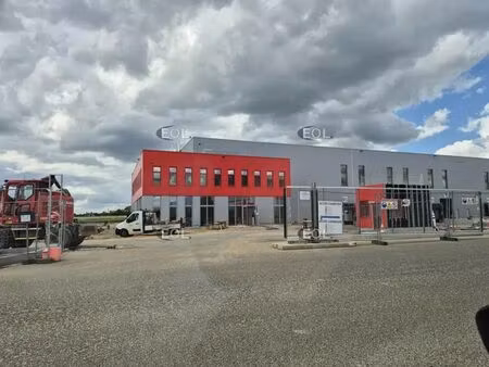 location entrepôt durtal 49430 13127m²
