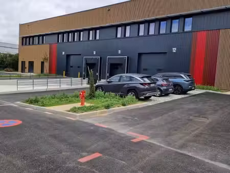 location local d’activités 1517m²