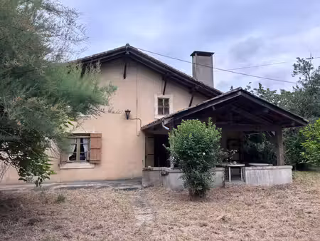 saint-michel-de-castelnau – maison à rénover avec grange et 1 hectare de terrain