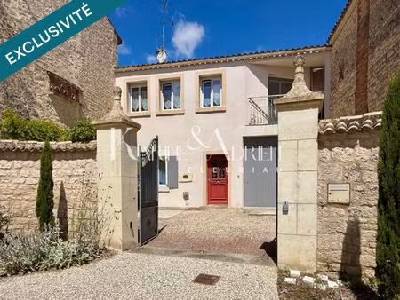 maison de ville avec grand garage  ascenseur  4 chambres  jardin et terrasse