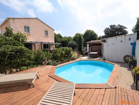 magnifique maison avec piscine et terrain arboré
