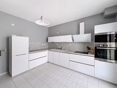 maison sur sous sol ruelle sur touvre