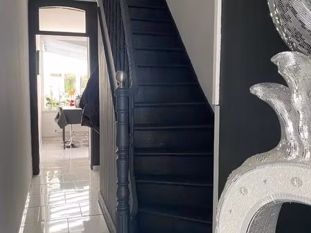 maison semi-individuelle avec garage