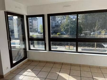 location appartement t1 à quimper (29000) : à louer t1 / 35m² quimper