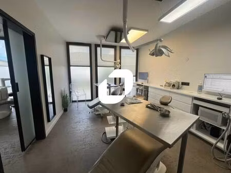 vente commerce gujan mestras 33470 180m²