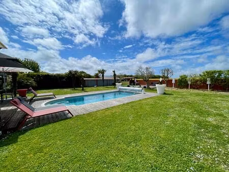 maison plain-pied 4 ch - 201 m² / piscine / bourgneuf / la rochelle