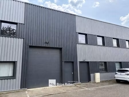 vente local d’activités genay 69730 138m²