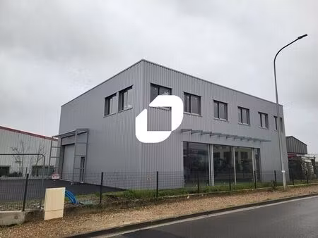 vente local d'activités 412 m²