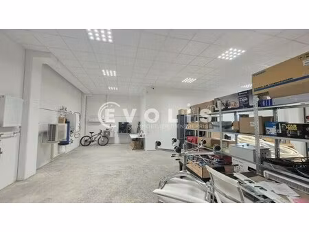 vente local d’activités serris 77700 159m²