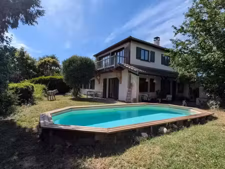 villa contemporaine de 167 m²  vue panoramique sur les monts d’or
