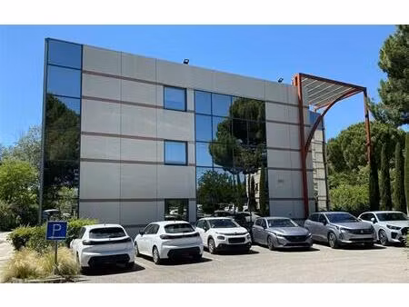 location bureau montpellier 62 m²