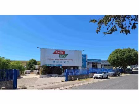 location local d'activités st jean de vedas 1 323 m²