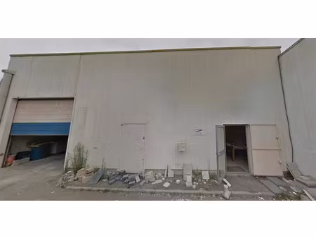 location local d'activités st jean de vedas 192 m²
