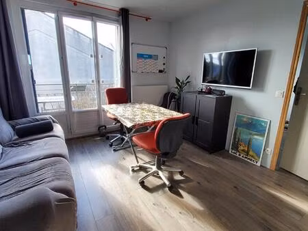 4 pieces dans petite residence avec faibles charges
