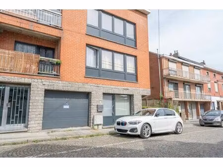 appartement à vendre avec garage et 2 chambres   pont-à-celles (vbe35632)