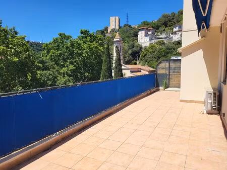 exclusivité .nice  3 pièces terrasse 30 m² à ciel ouvert   parking